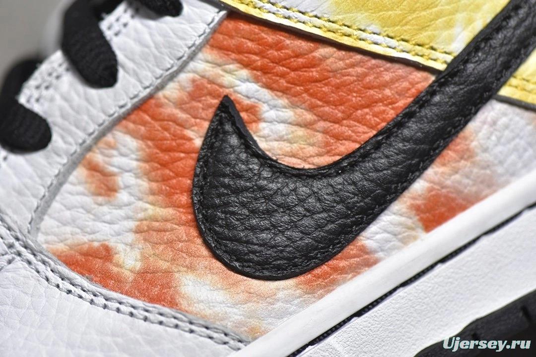 NK SB Dunk Low Pro QS Roswell Raygun