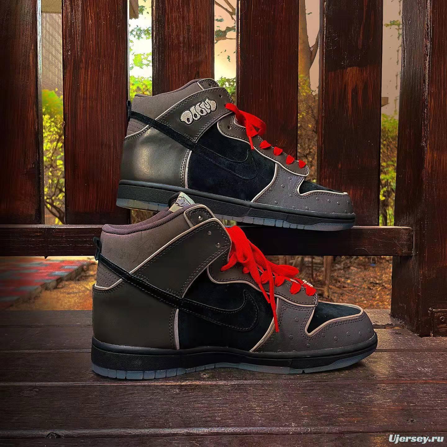 Dunk SB High MF DOOM