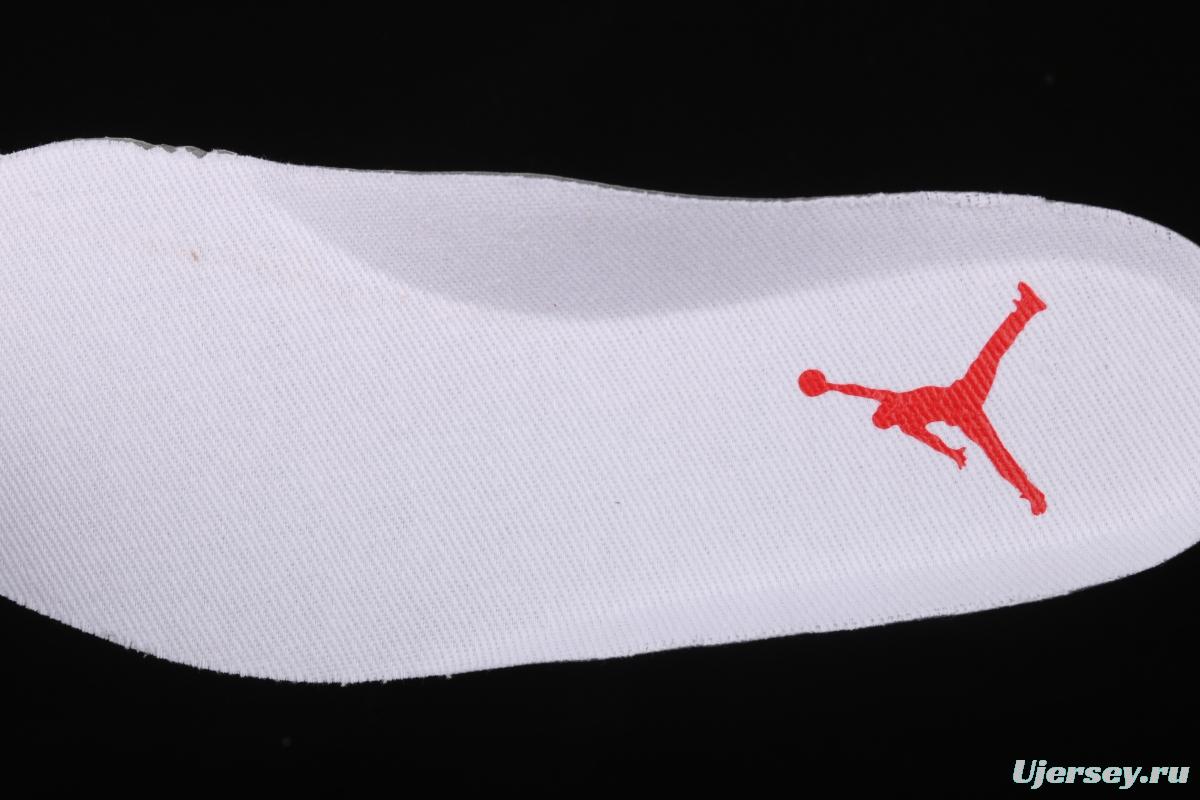 Levi's x Air Jordan 4 Levi co-signed tannin white AO2571-100