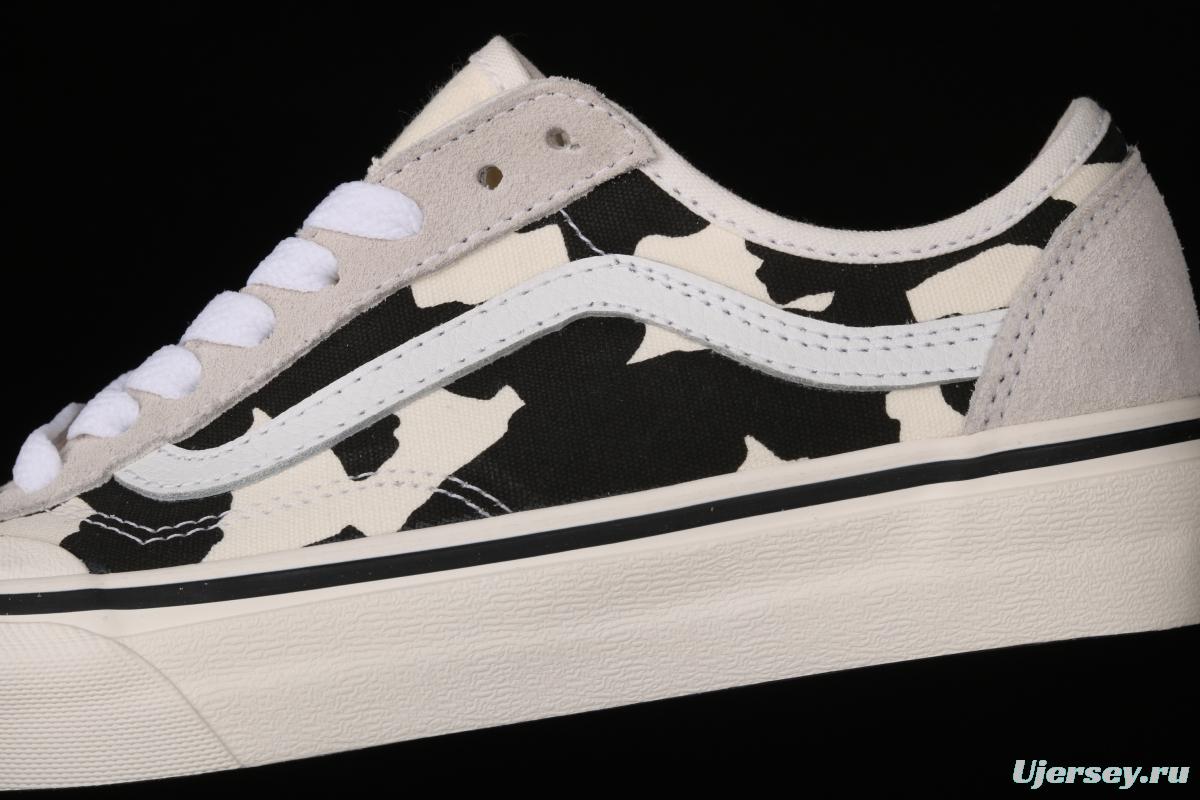 Vans Style 36 Decon SF black and white cow graffiti PEACEMINUSONE killer whale half-moon Baotou vulcanized skateboard shoes VN0A3DZ3OXS