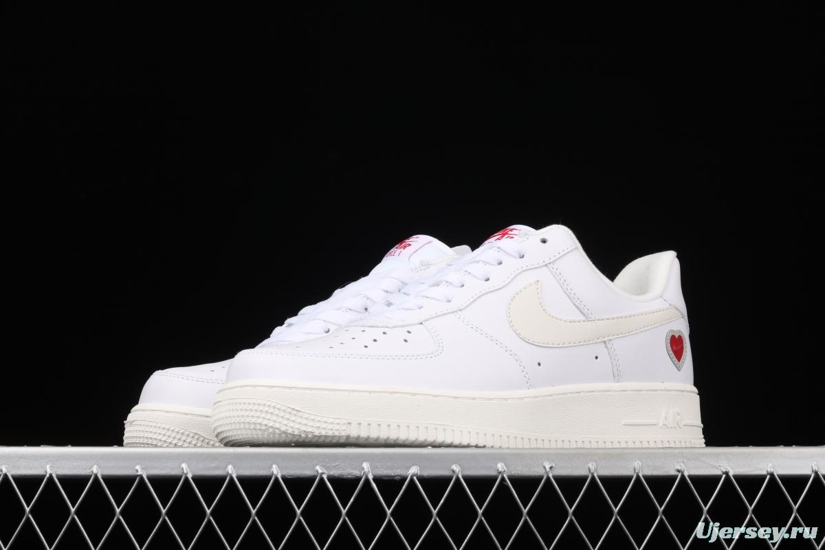 NIKE Air Force 1 ValentineSDAY Valentine's Day Limited low-end fashion leisure sports board shoes DD7117-100