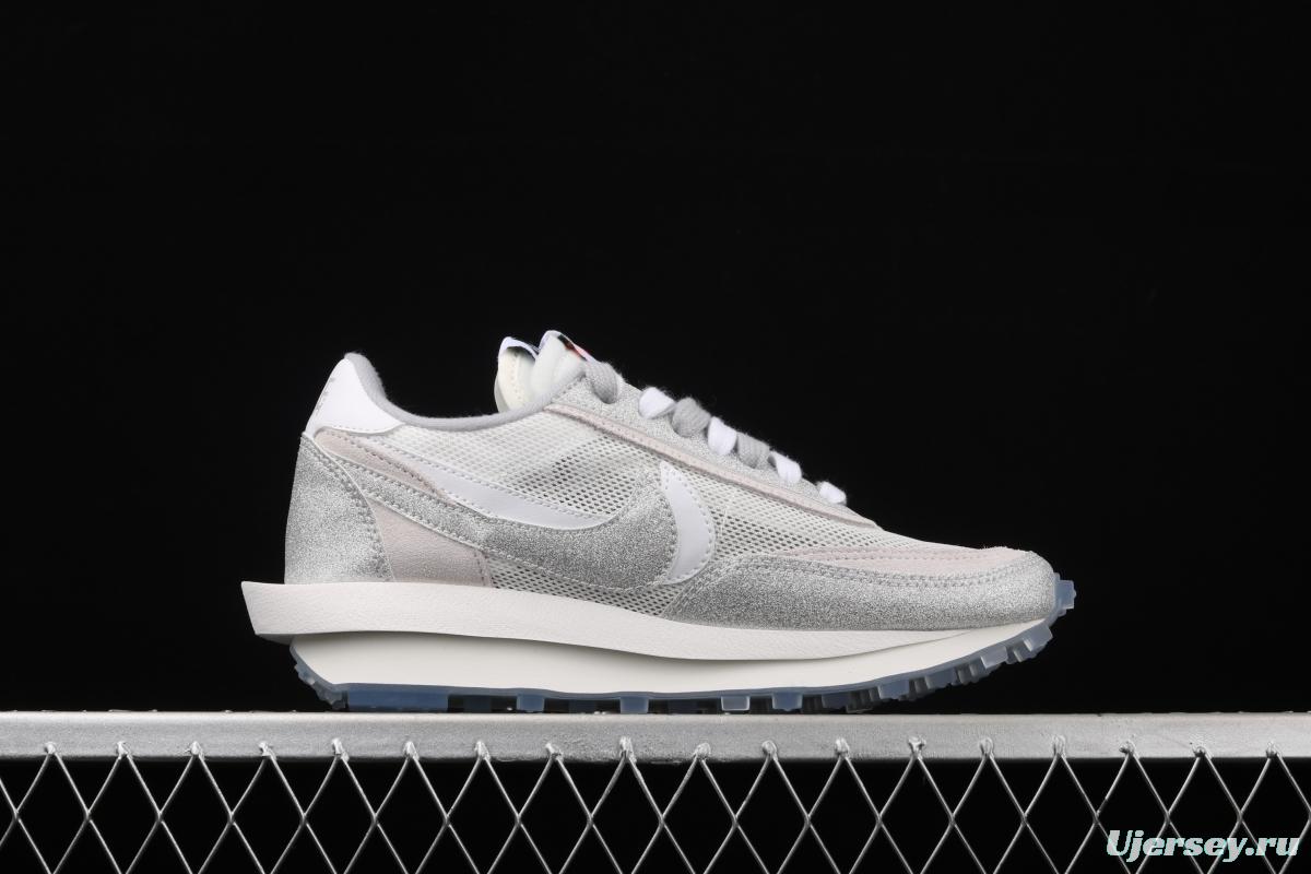 Sacai x NIKE LVD Waffle Daybreak co-signed catwalk style net gauze leather splicing double hook Swoosh running shoes BV5053-100