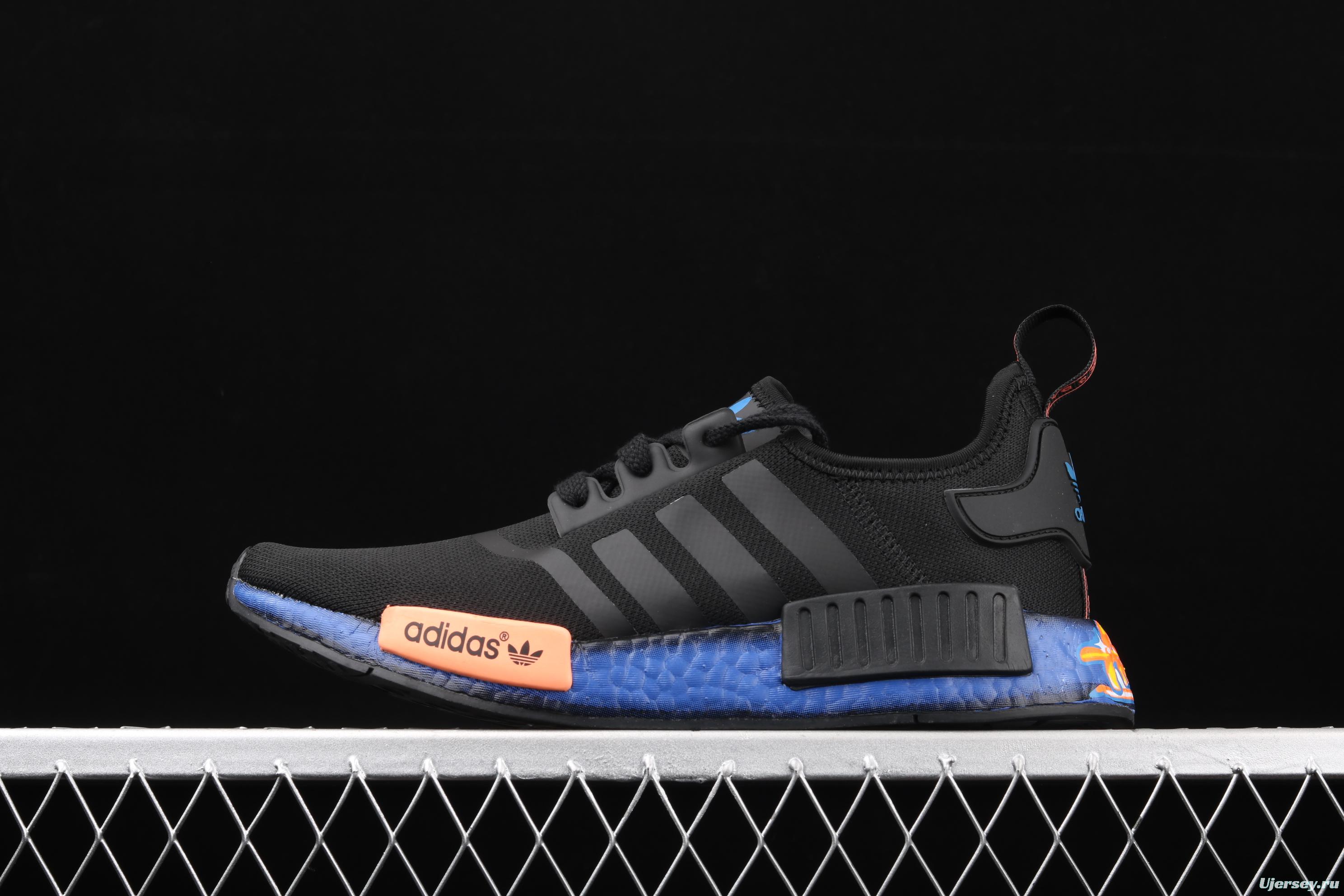 Adidas NMD R1 Boost FV8524's new really hot casual running shoes