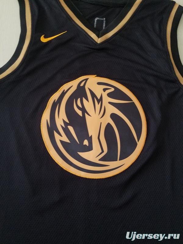 Luka Dončić 77 Black Golden Edition Jersey