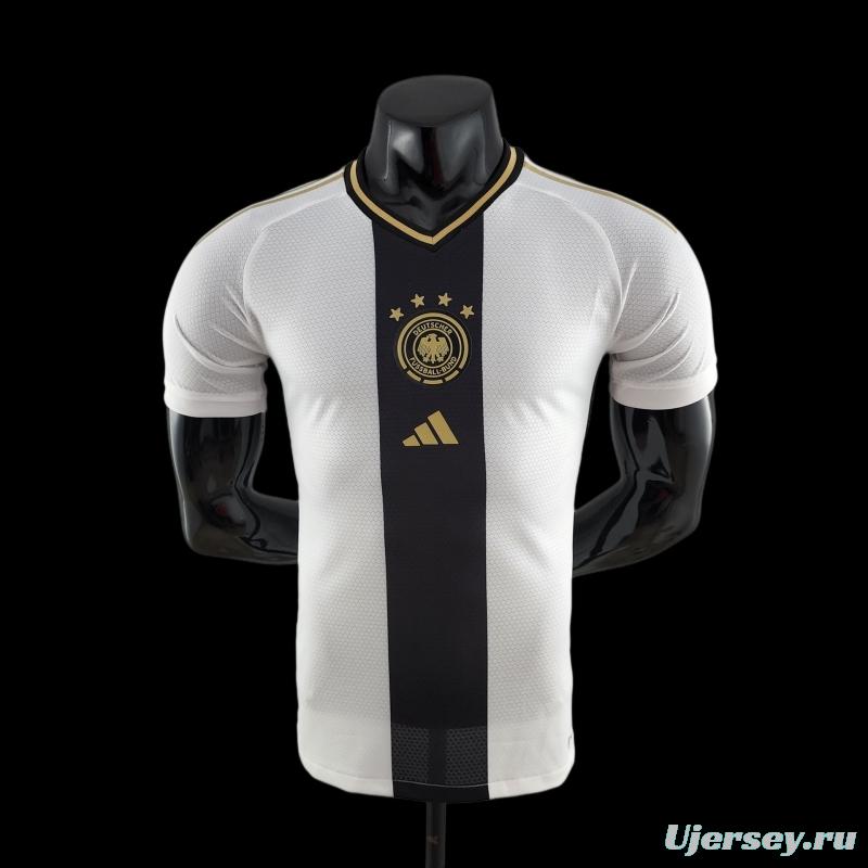 Player Version 2022 Germany Black &amp; White