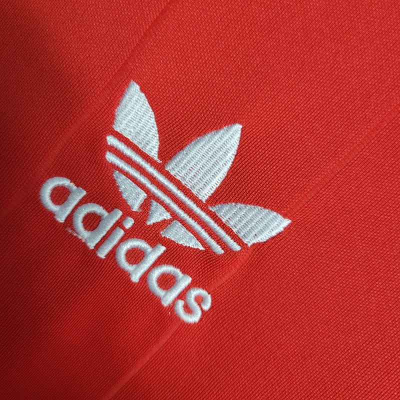 Retro 83/84 Manchester United Home Jersey