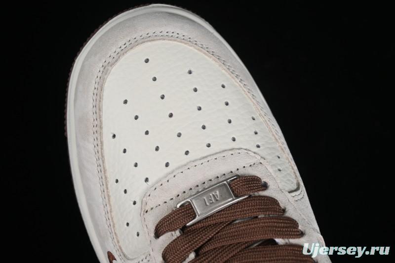 Nike Air Force 1'07 Low  Casual Sneakers