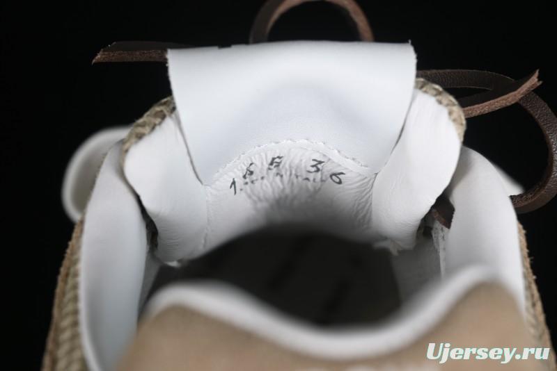 Miu Miu x New Balance 530 Low-Top Retro Running Sneakers with Dual Lace Design - G.D4