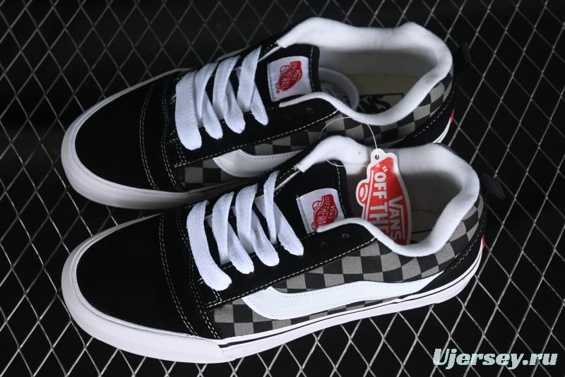 Vans Classics Knu Skool Retro Skate Shoes with Thick Tongue and Oversized Toe - VN0009QCB9P