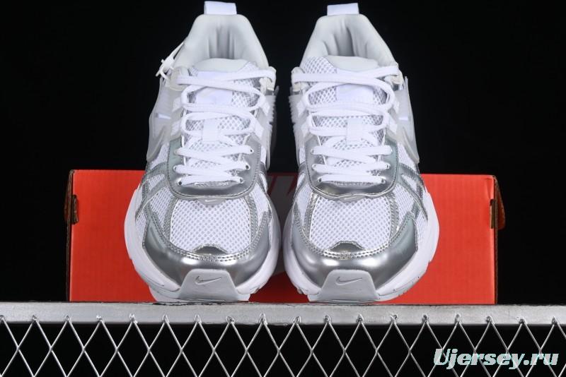 Nike Runtekk V2K Retro Low-Top Running Shoes with Cushlon Midsole and Distressed Effect - FD0736-104