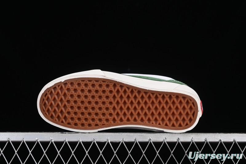 Vans Classics Knu Skool Retro Sneakers with Enlarged Toe and Thickened Trim - VN0009QCKGR