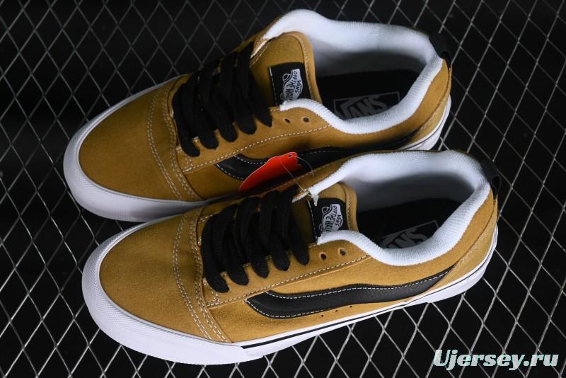 Vans Classics Knu Skool Retro Skate Shoes with Thick Tongue and Oversized Toe - VN0009QC5QJ1