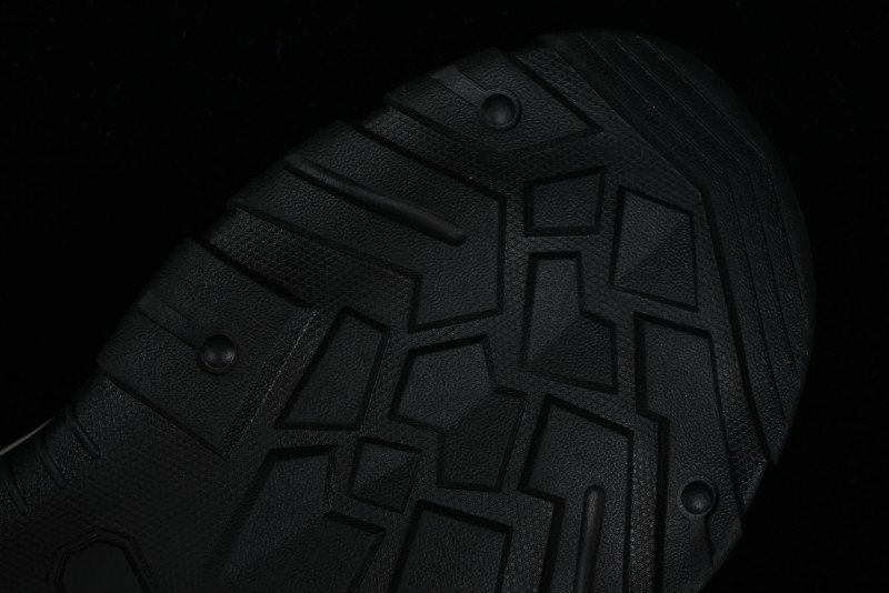 ECCO New Terrain Series Outdoor Closed-Toe Sandals Water Shoes with Breathable Design - 63890301001