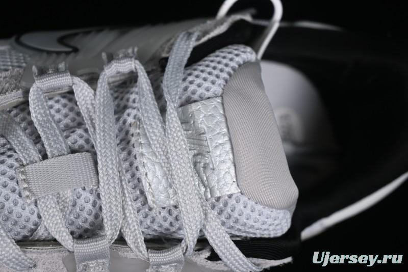 Nike Runtekk V2K Retro Low-Top Running Shoes with Cushlon Midsole and Distressed Effect - FN6703-002