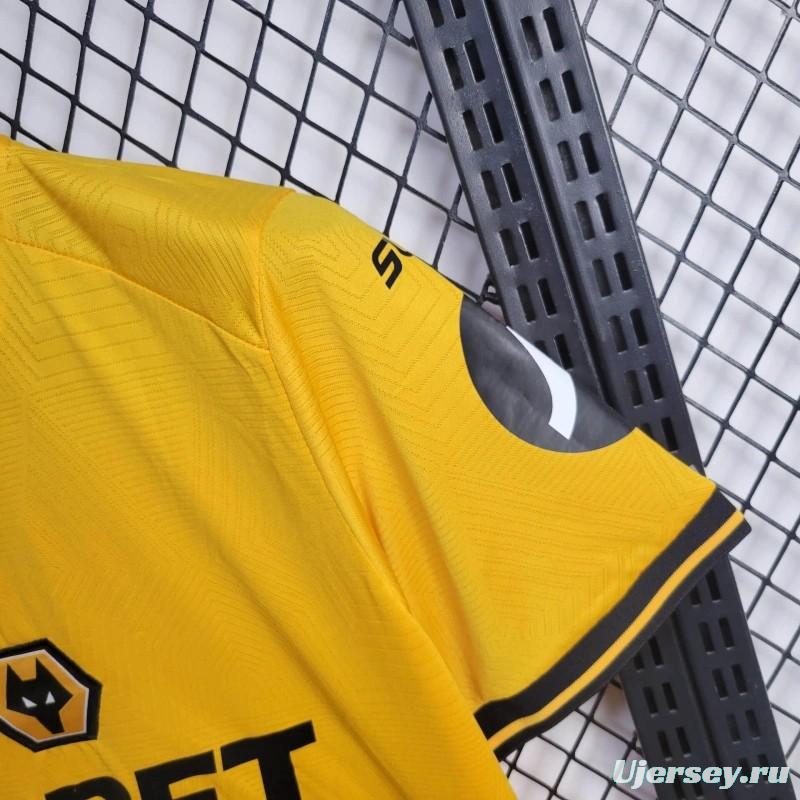 24/25 Wolverhampton Wanderers Home Jersey