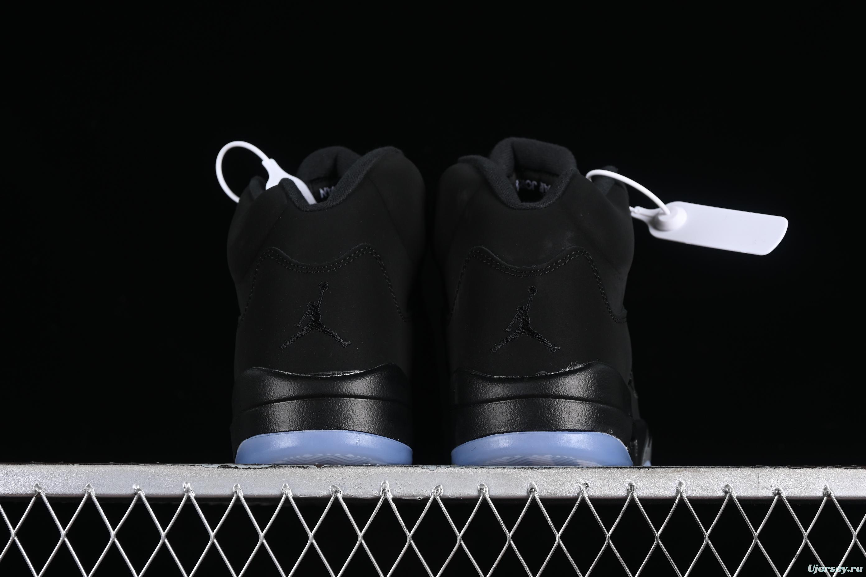 Nike Air Jordan 6 Retro Basketball Shoes with Black Leather and Suede Upper - FZ2239-001