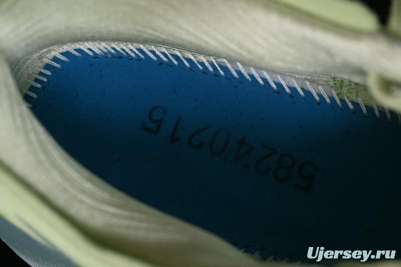 Asics Gel-Kayano 31 Running Shoes with Enhanced Cushion and Breathable Design - 1011B867-300