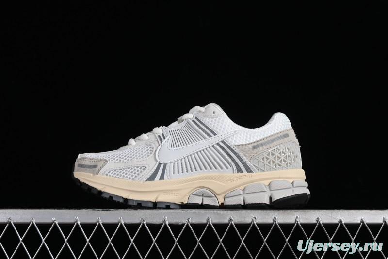 Nike Zoom Vomero 5 Retro Casual Running Shoes with EVA Lightweight Cushioning - HF0731-007