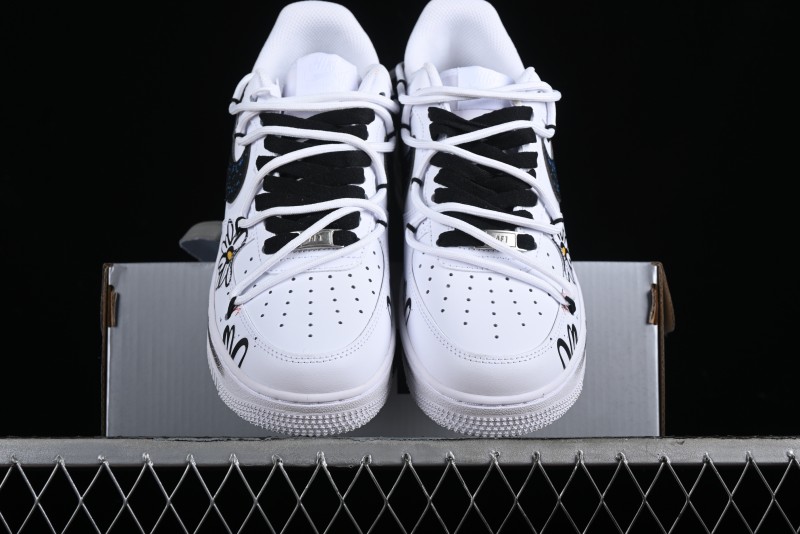 Nike Air Force 1 '07 Low Daisy Print Casual Sneakers with Lace-Up - ZH0316-025