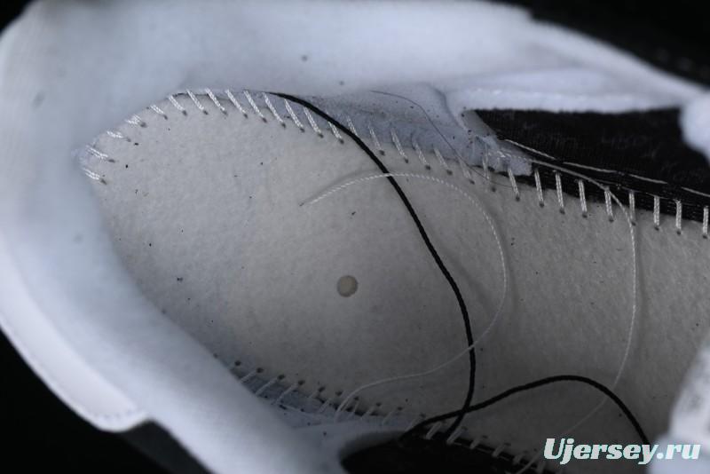 Adidas Originals Campus 00s Retro Casual Sneakers with Chunky Silhouette - IG0792