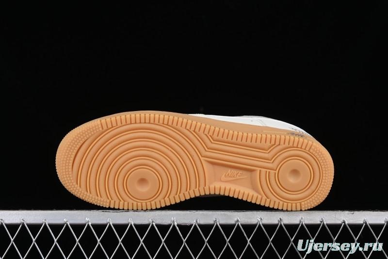 Nike Air Force 1 '07 Low Bugs Bunny Casual Sneakers - XC2351-660