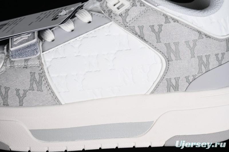 MLB Chunky Liner New York Yankees Sneakers with Lightweight Thick Sole and Hook Loop Closure - 3ASXCMM4N50GRS