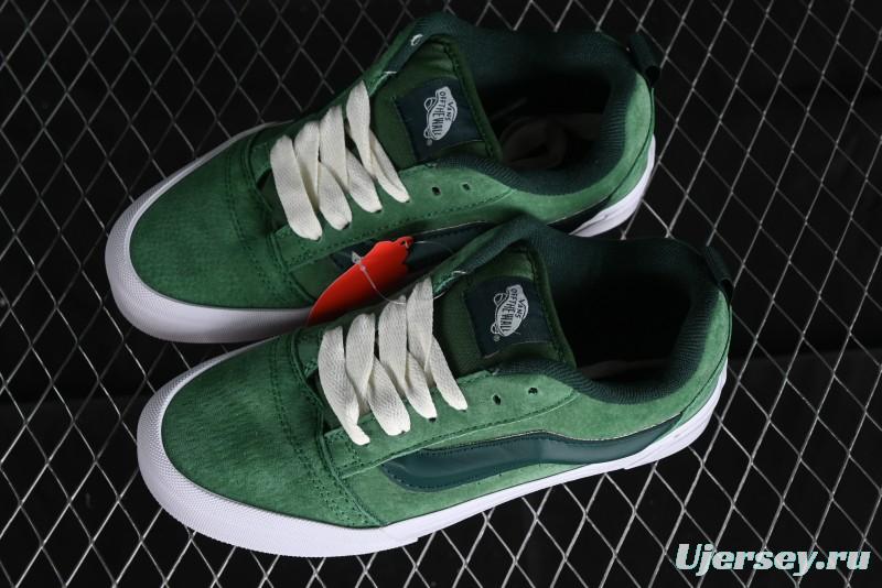 Vans Classics Knu Skool Retro Sneakers with Enlarged Toe and Thickened Tongue - VN0009QCLC2