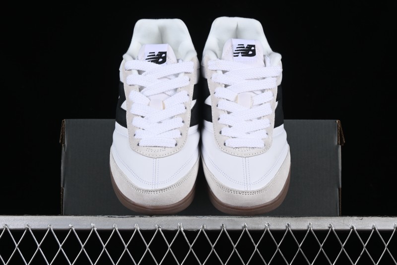New Balance RC24 Series Retro Football-Inspired Casual Sneakers - URC42LA