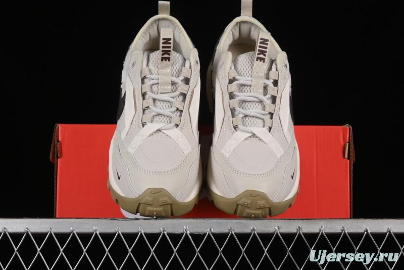 Nike TC 7900 Retro Dad Shoes with Reflective Swoosh and Cushioned Sole - DD9682-003