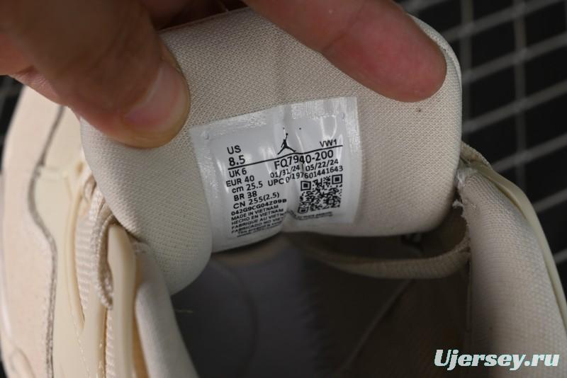 Nike Air Jordan 4 Remastered Retro Sneakers in White Grey - FQ7940-200