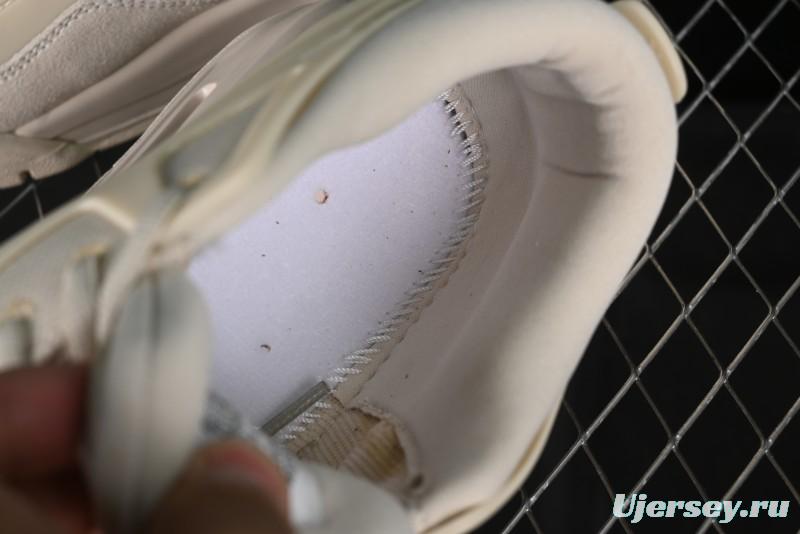 Nike Air Jordan 4 Remastered Retro Sneakers in White Grey - FQ7940-200