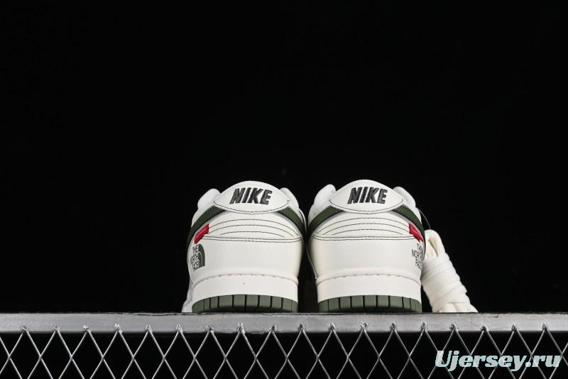 Nike SB Dunk Low Supreme x The North Face Casual Skateboarding Shoes - BM0234-505