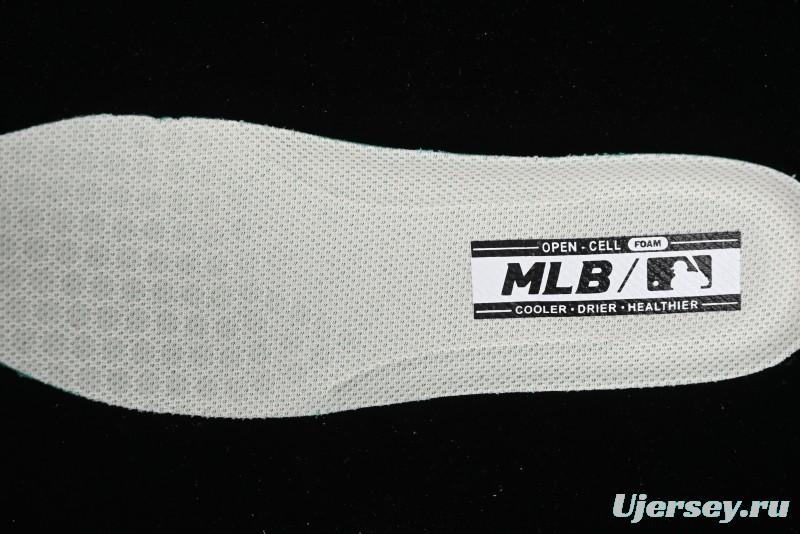 New York Yankees MLB Bigball Chunky Embo Monogram Platform Sandals - 3ASXEMN4N50BKS