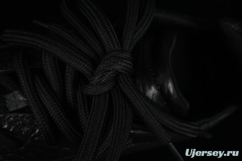 Alexander McQueen Flexion Retro Sneakers in Black with Diamond Grain Calfskin - 8.F6