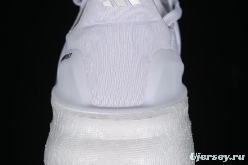 Adidas Ultraboost 5 ID8813 Running Shoes with Boost Cushioning