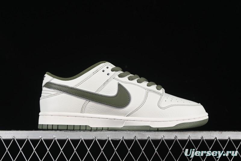 Nike SB Dunk Low x Undefeated Collaboration Casual Skate Shoes - UN1697-633
