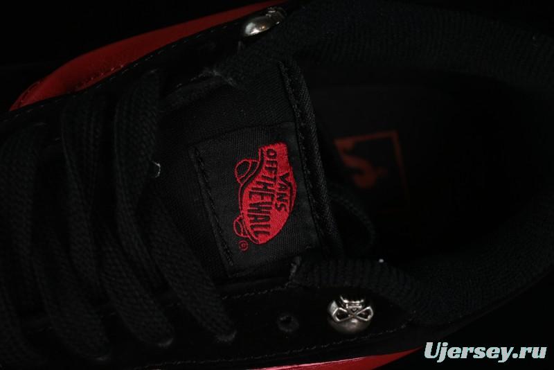 Vans Knu Skool Low Top Retro Casual Vulcanized Slip-On Shoes - VN0009QCSWE