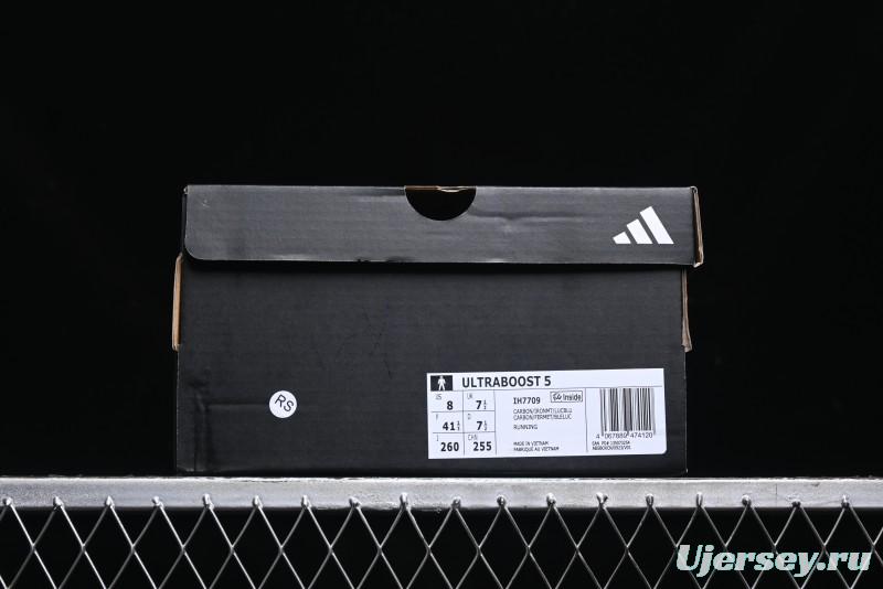 Adidas Ultraboost 5X IH7709 Running Shoes with Boost Cushioning - IH7709