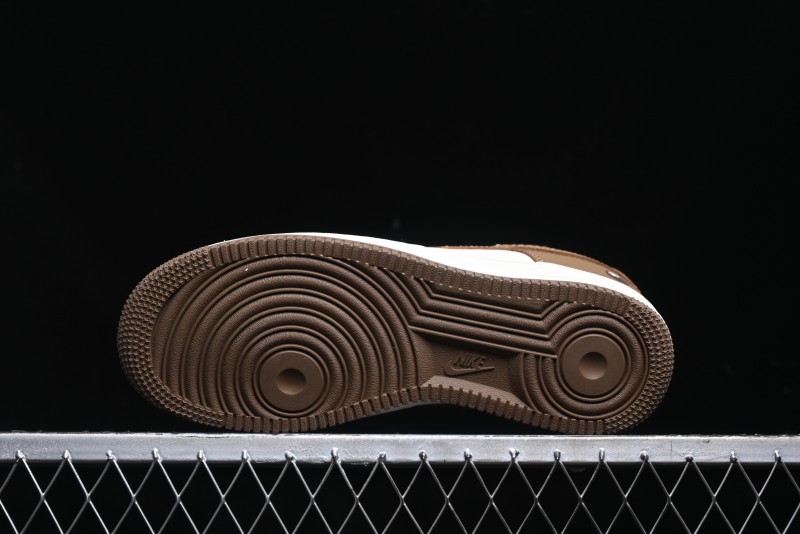 Nike Air Force 1 '07 Low Bape Collaboration - Brown Violent Bear Casual Sneakers - DF0188-013
