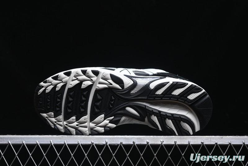 Asics Gel-Kahana Tr V4 Running Shoes with FF BLAST PLUS Cushioning - 1203A497-100