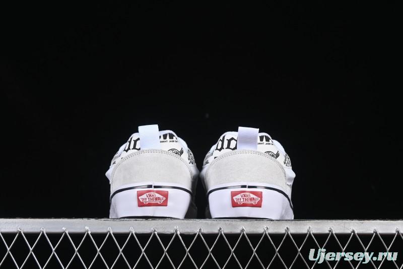 Vans Knu Skool Low-Top Retro Chunky Sneakers with Oversized Logo - VN000CS0239