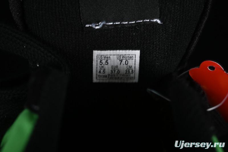 Vans Classics Knu Skool Retro Sneakers with Thickened Tongue and Enlarged Toe - VN0009QCSWE