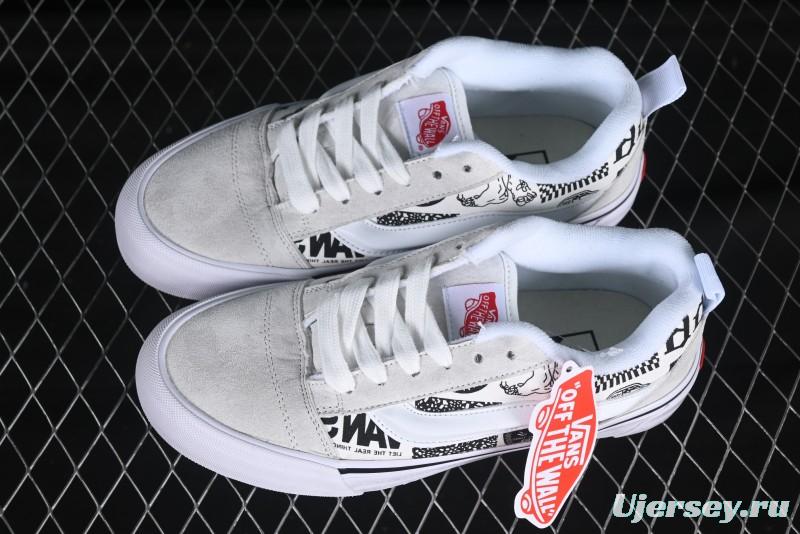 Vans Knu Skool Low-Top Retro Chunky Sneakers with Oversized Logo - VN000CS0239