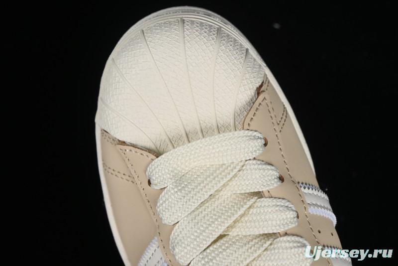 Adidas Originals Superstar Casual Sneakers with Shell Toe Design - IE3039