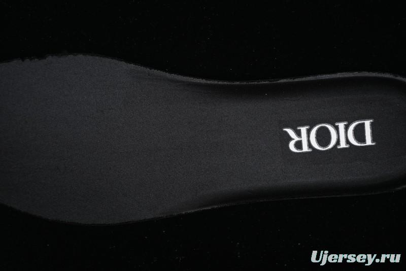 Dior B30 Sneakers with Reflective CD30 Logo and Lightweight Rubber Sole - CD30