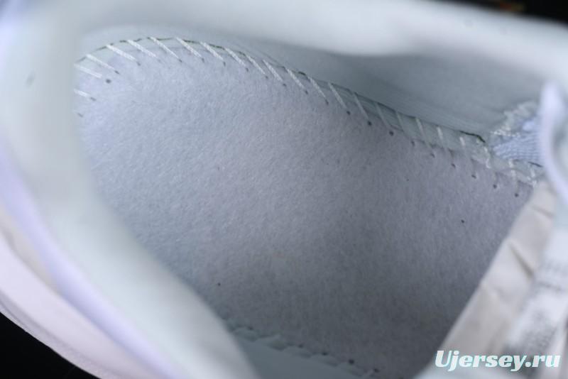 Nike Infinity Run 4 Gore-Tex Waterproof Road Running Shoes with Enhanced Energy Return - FB2204-101