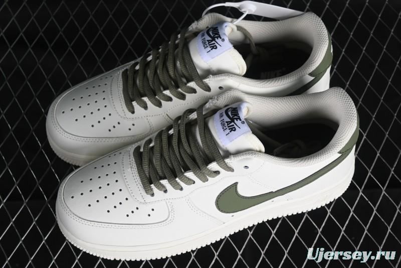 Nike Air Force 1 '07 Low Casual Sneakers in White Green Colorway - CQ5059-110