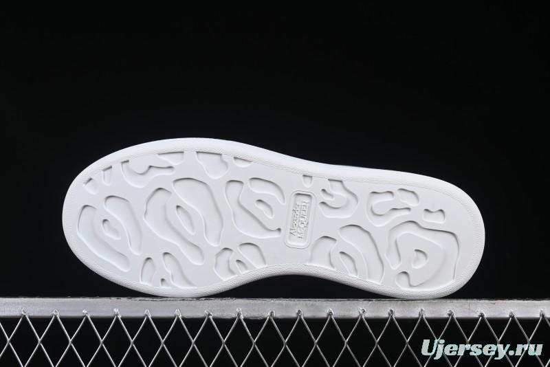 Alexander McQueen Oversized Sneakers with Gradient Black Detailing - D.E5