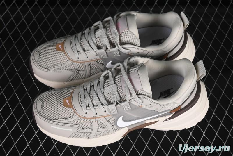 Nike Runtekk Run Retro Low-Top Running Shoes with Cushlon Midsole and Anti-Slip Design - FN0738-107