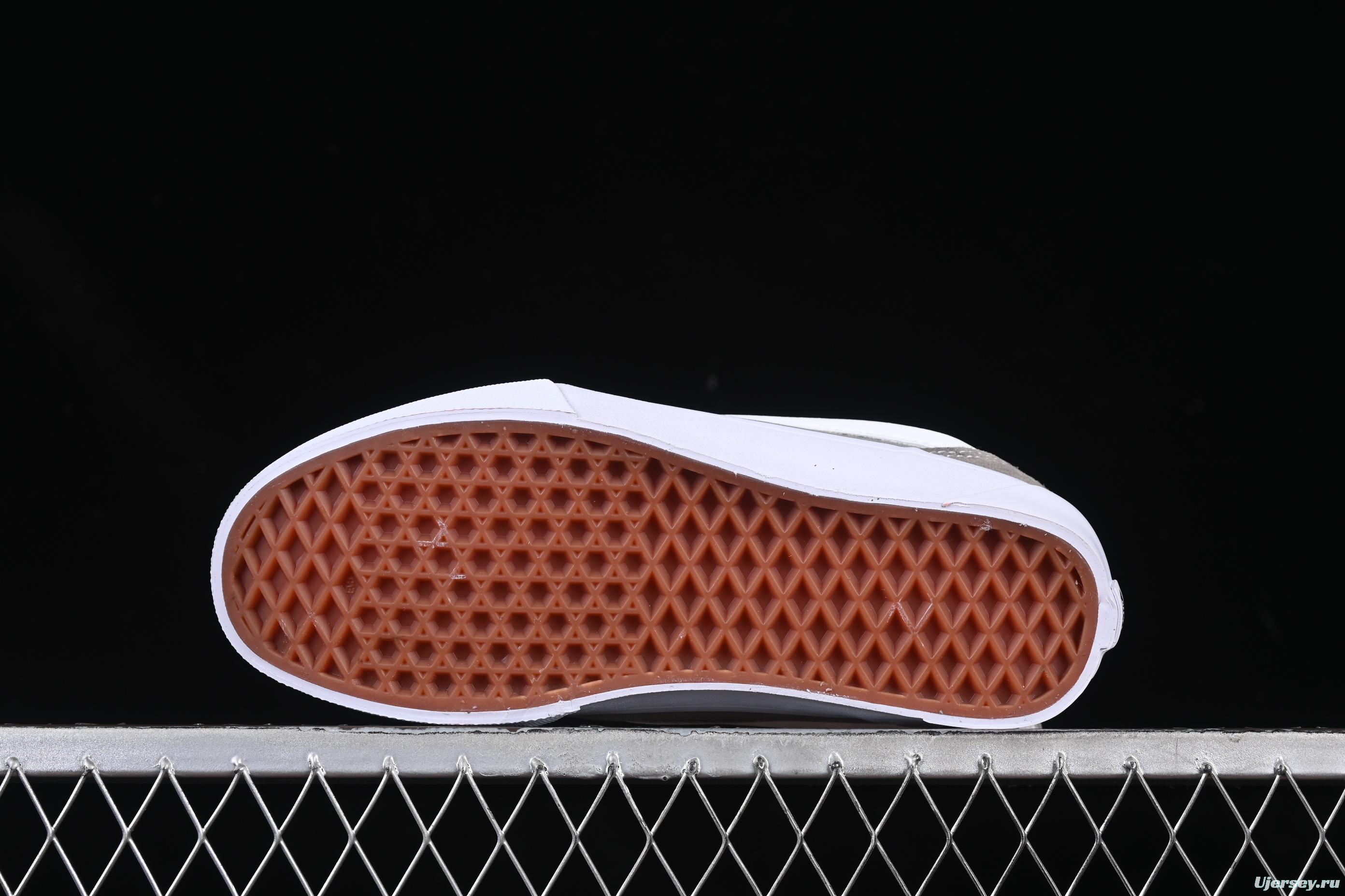 Vans Knu Skool Low-Top Retro Chunky Sneakers - VN000CS0BGG